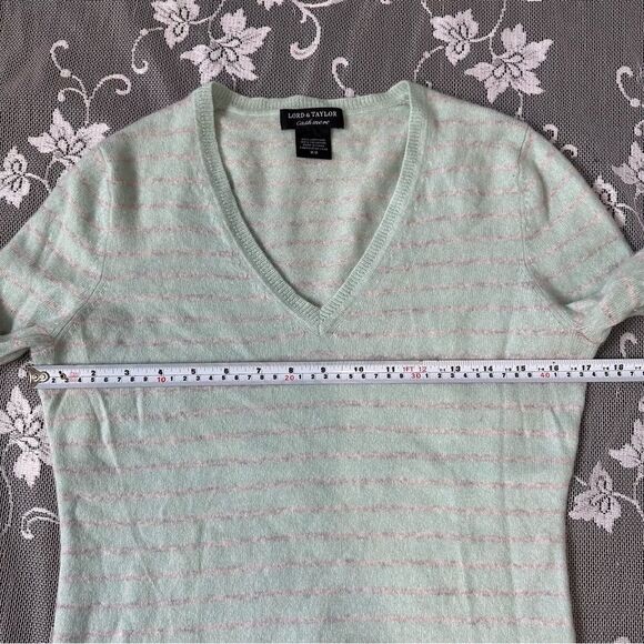 Lord & Taylor 100% Cashmere V-Neck Striped Sweater Sz Medium - Picture 11 of 11